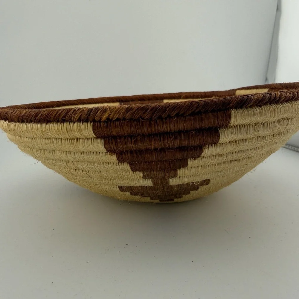 Woven Coiled Basket Bowl 8in Brown Beige Excellent Geometric Boho